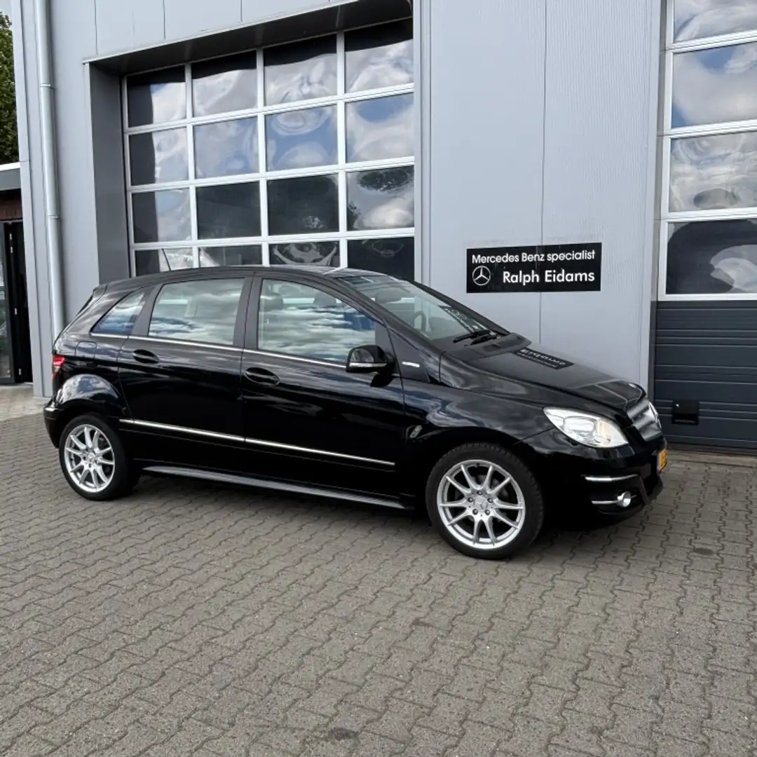 Mercedes-Benz B 160 BlueE. Bns Cl. Negru - 1