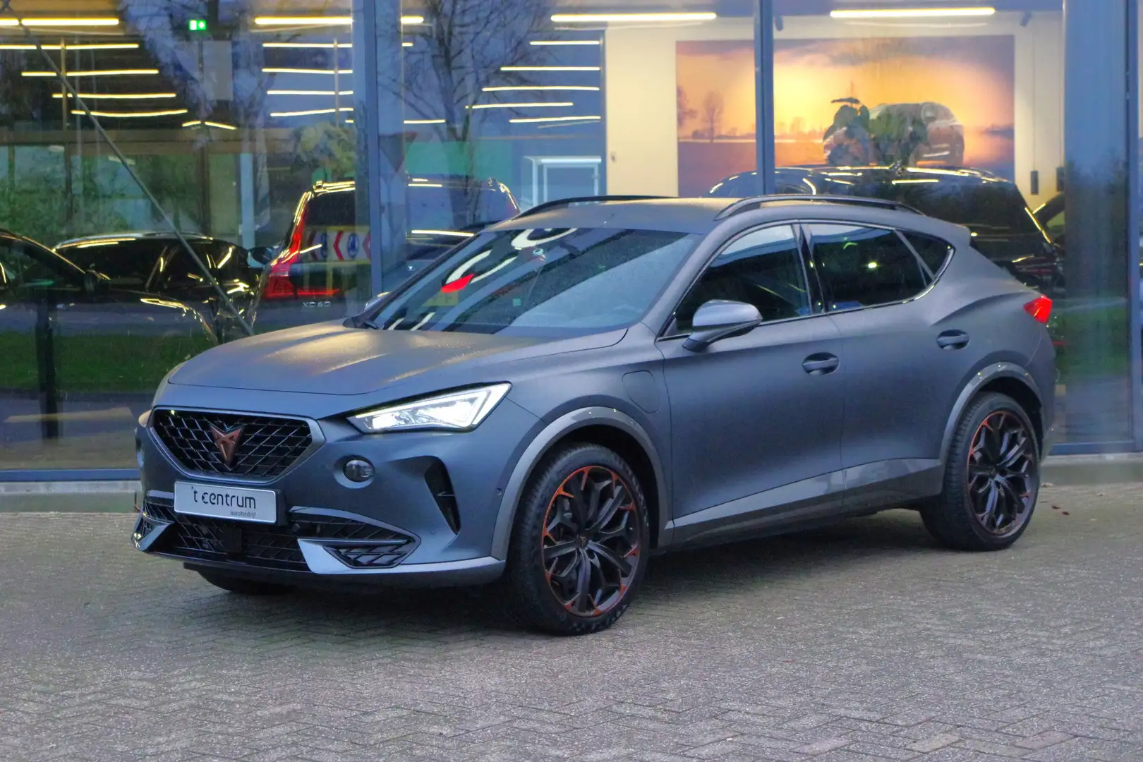 CUPRA Formentor 1.4 e-Hybrid VZ Performance, Leder, Winterpakket, Blauw - 1