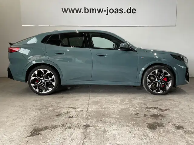BMW X2 view 11