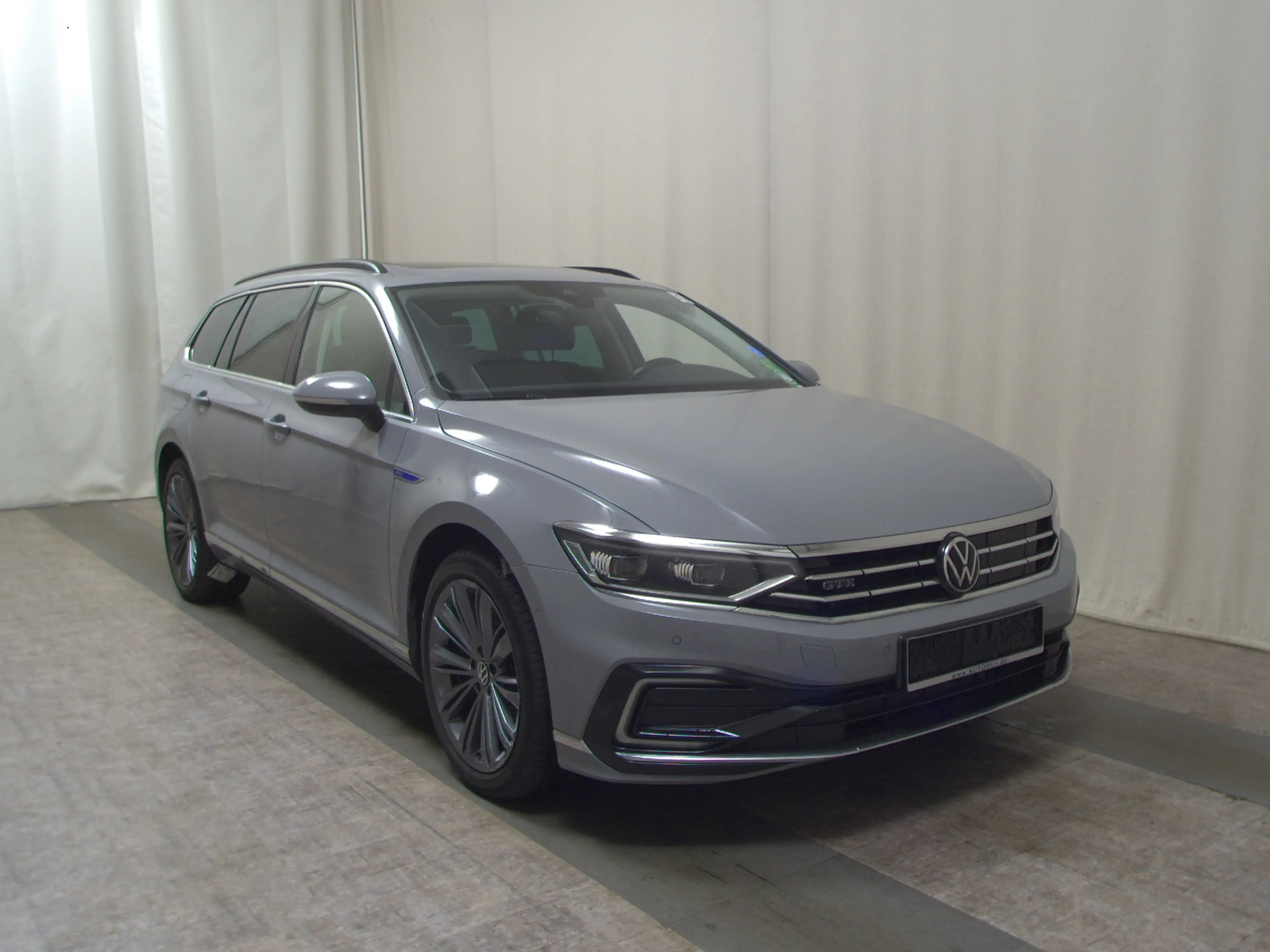Volkswagen Passat Variant — photo 3