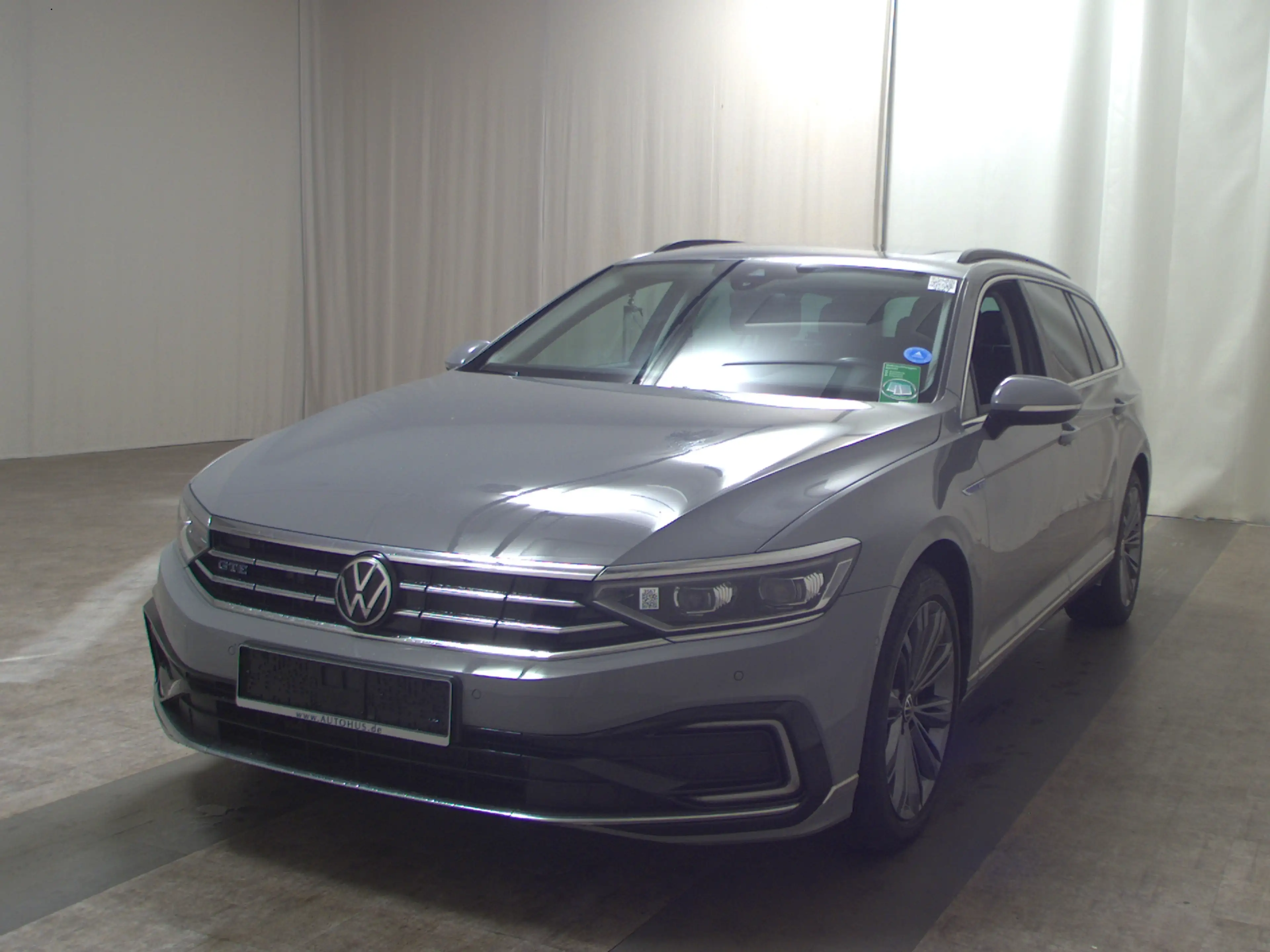 Volkswagen Passat Variant — photo 2