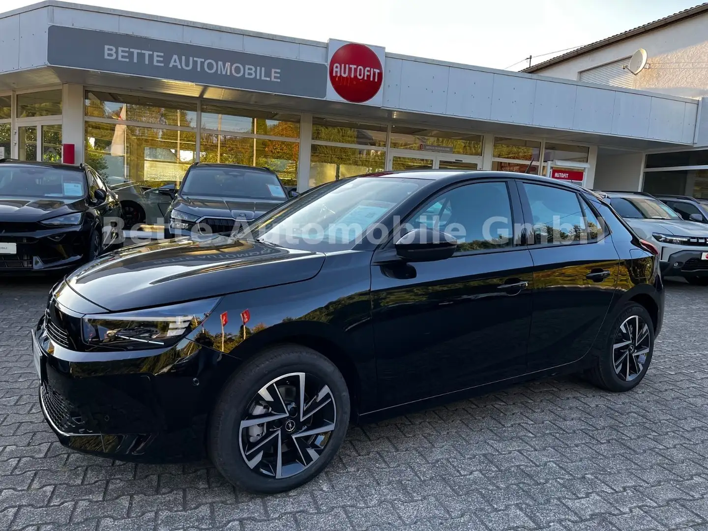 Opel Corsa 1.2 GS Active *SHZG*KAMERA*LED* Schwarz - 1