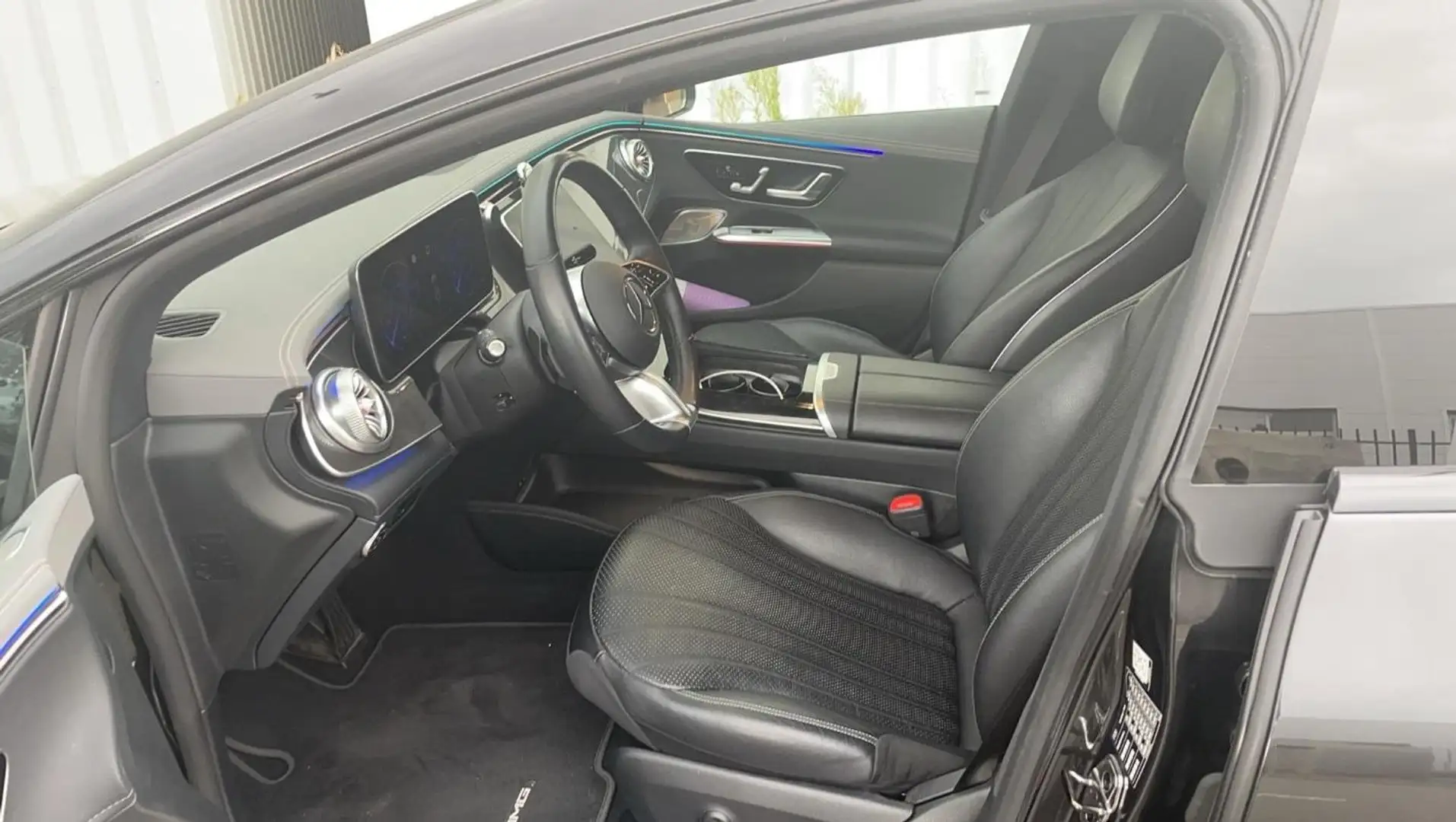 Mercedes-Benz EQE 350 350+ Launch Edition AMG Line Noir - 2