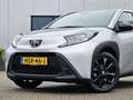 Toyota Aygo X 1.0 VVT-i Play ADAPTIVE CRUISE APPLE CARPLAY Grijs - thumbnail 2
