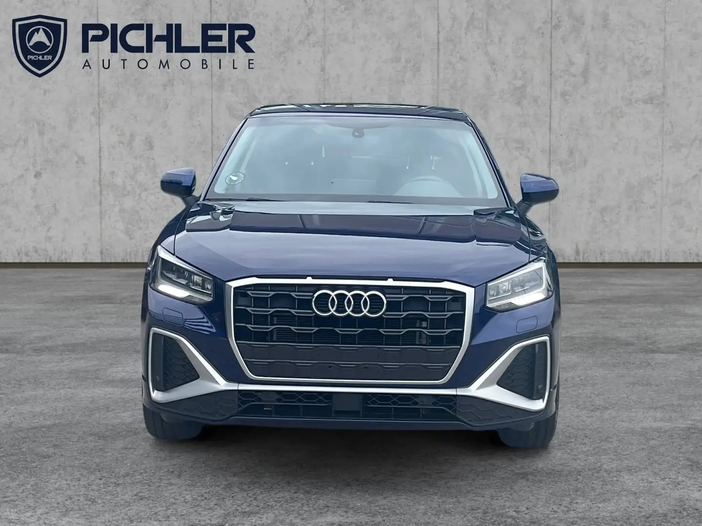 Audi Q2 35 TFSI S line Blau - 2