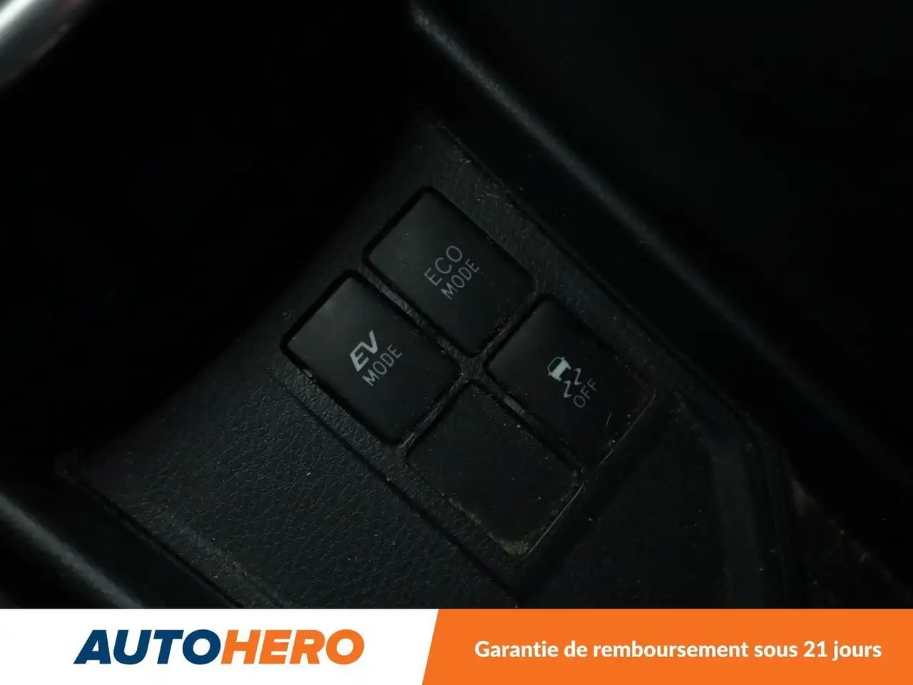 Toyota Yaris Yaris — photo 28