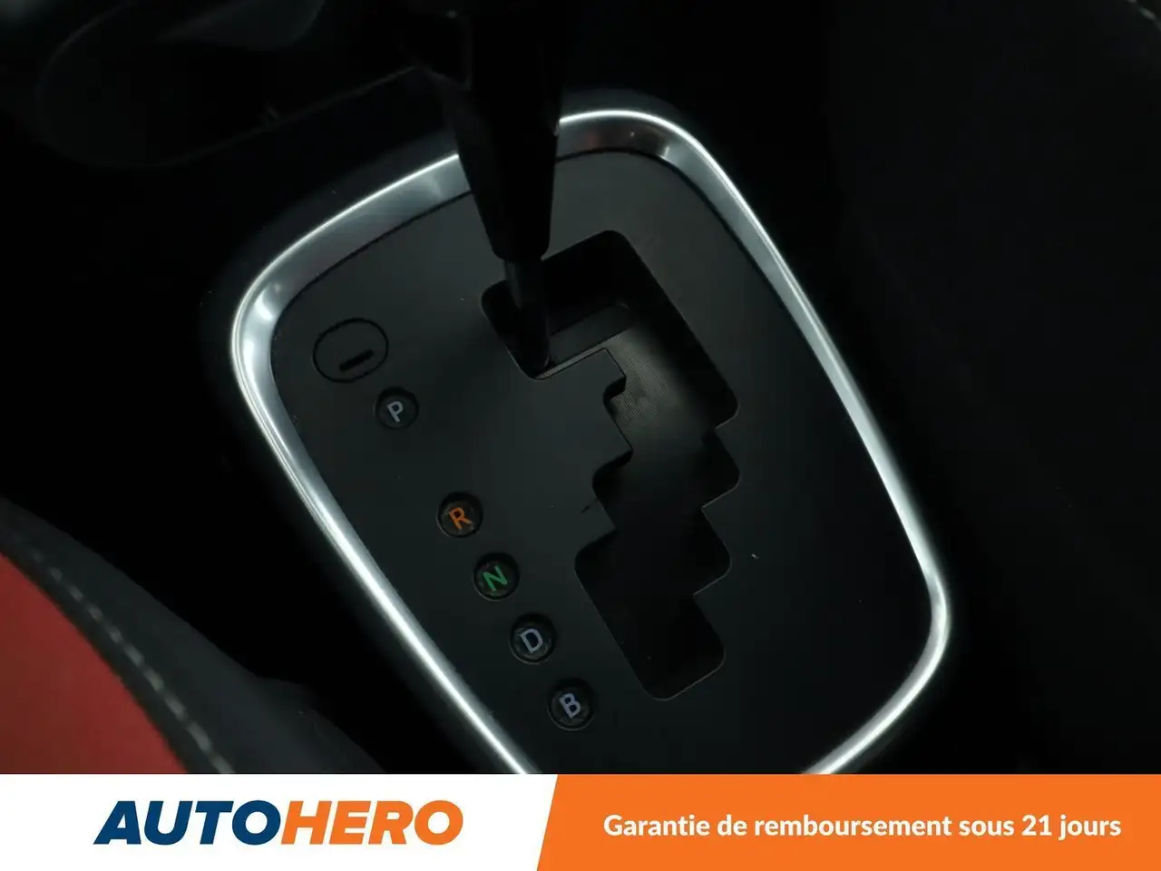 Toyota Yaris Yaris — photo 27