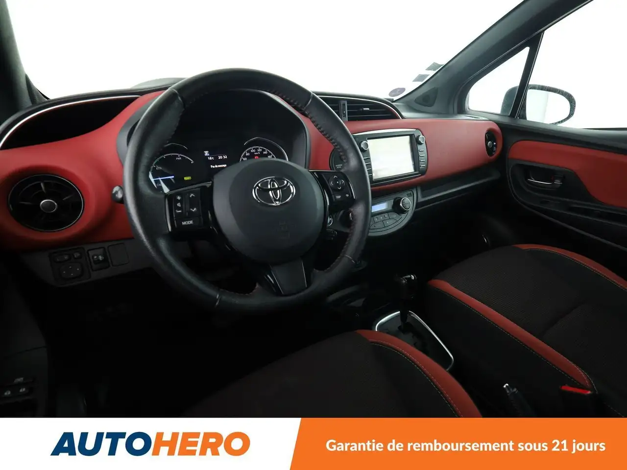 Toyota Yaris Yaris — photo 11