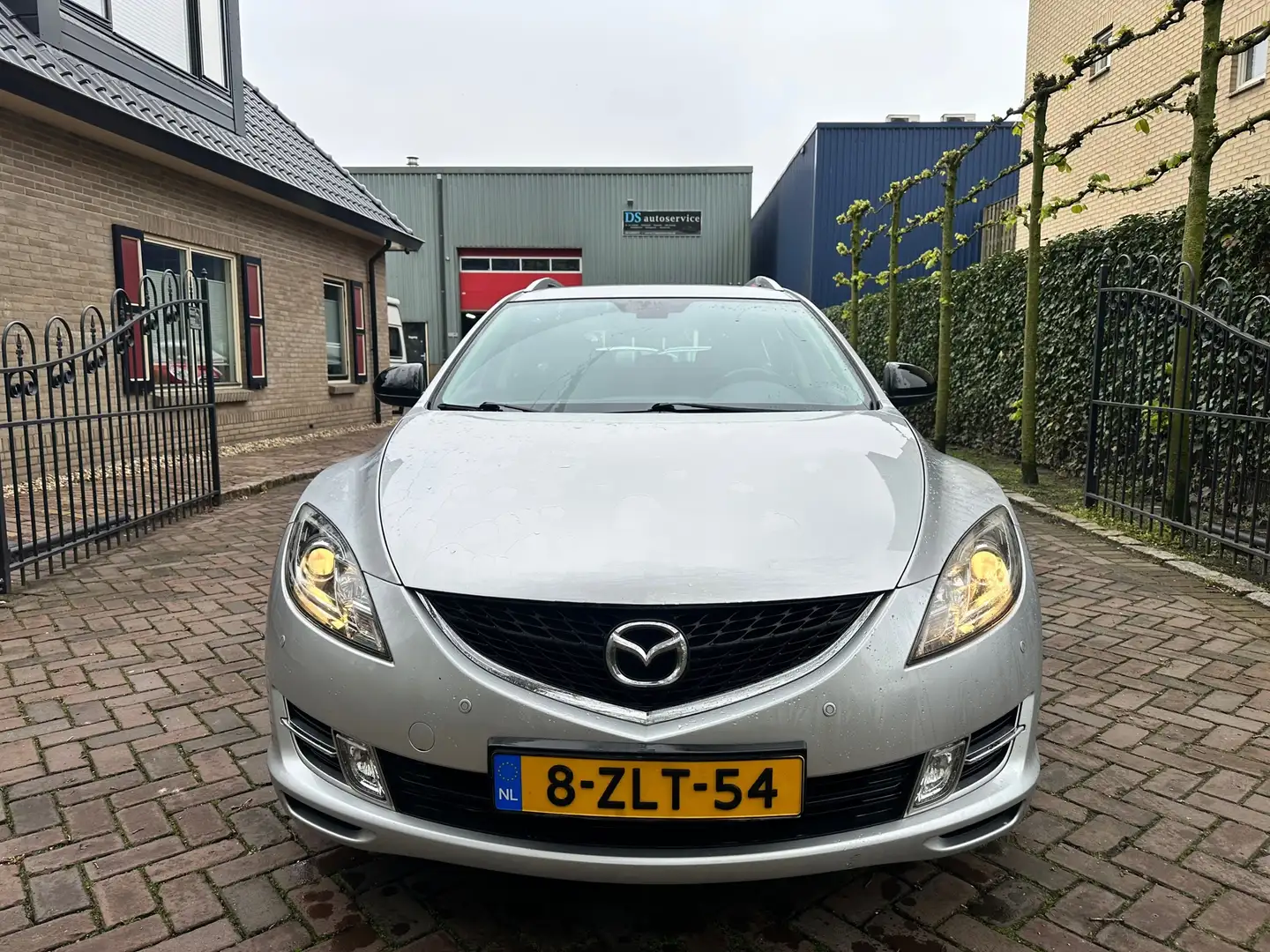 Mazda 6 Sportbreak 1.8 Business Grau - 2