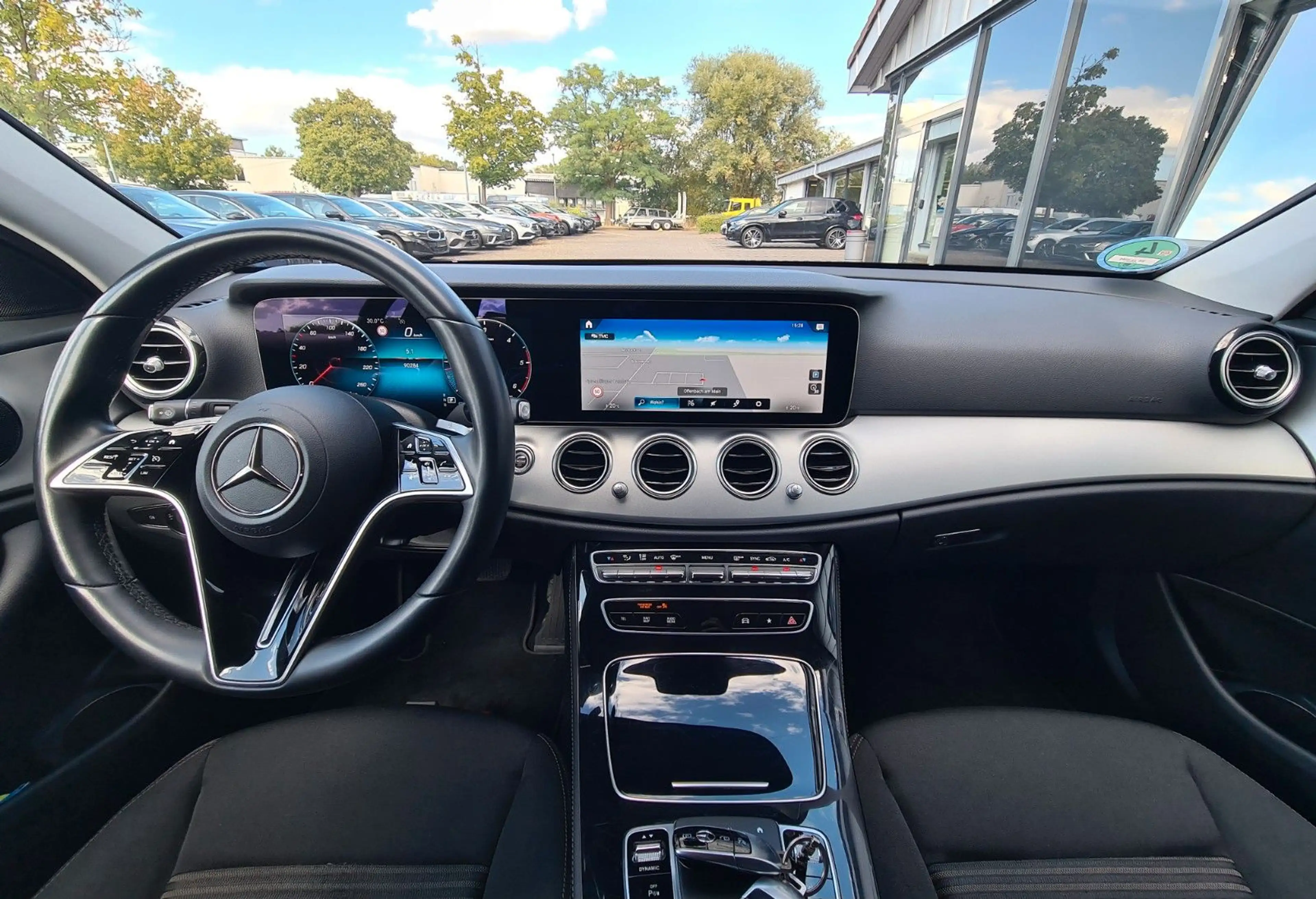 Mercedes-Benz E 200 d T - 9G Tronic - WIDE - AHK - 8 x ALU — photo 11