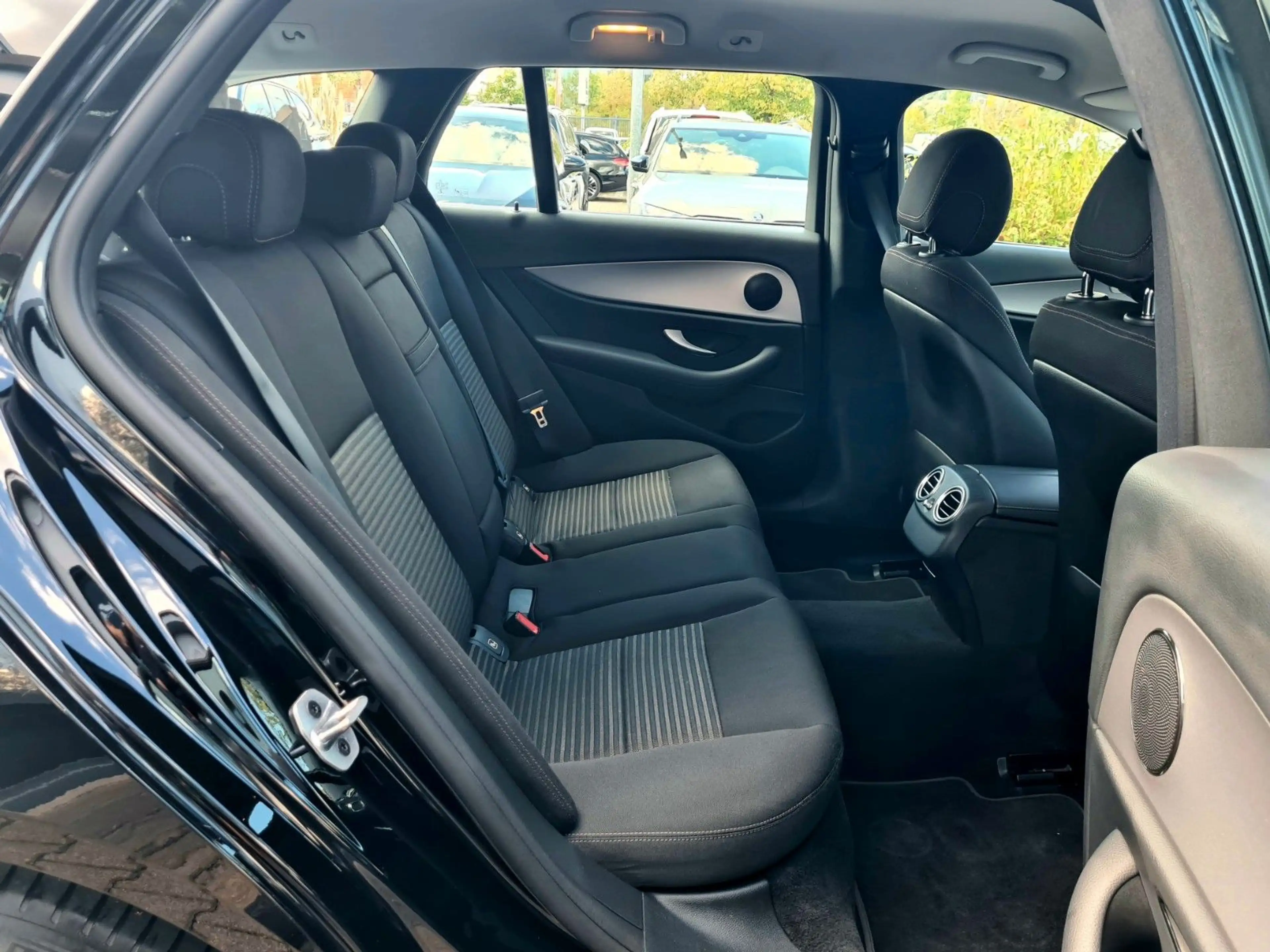 Mercedes-Benz E 200 d T - 9G Tronic - WIDE - AHK - 8 x ALU — photo 15