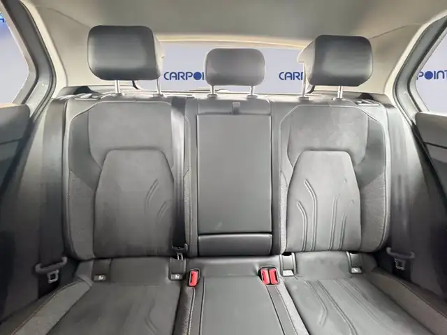 Volkswagen Golf view 10