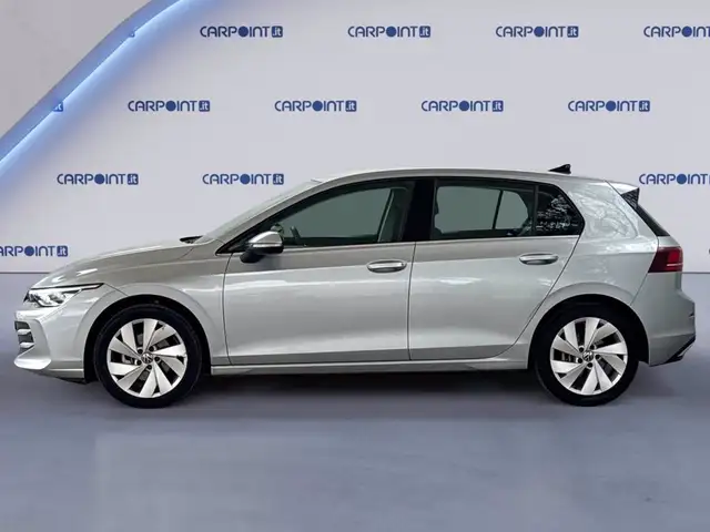 Volkswagen Golf view 4