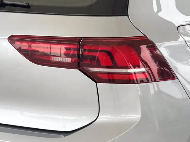 Volkswagen Golf view 17