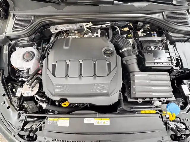 Volkswagen Golf view 13