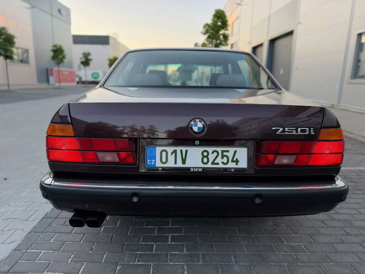 BMW 750i, foto 4