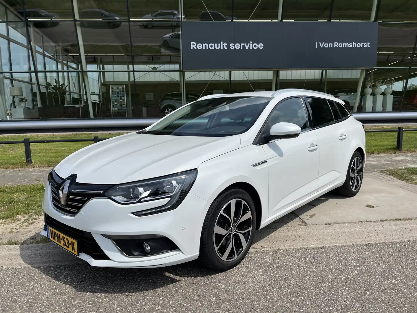 Renault Megane Estate 1.3 TCe 140 PK Bose /Dealer onderhouden/ St Wit - 1