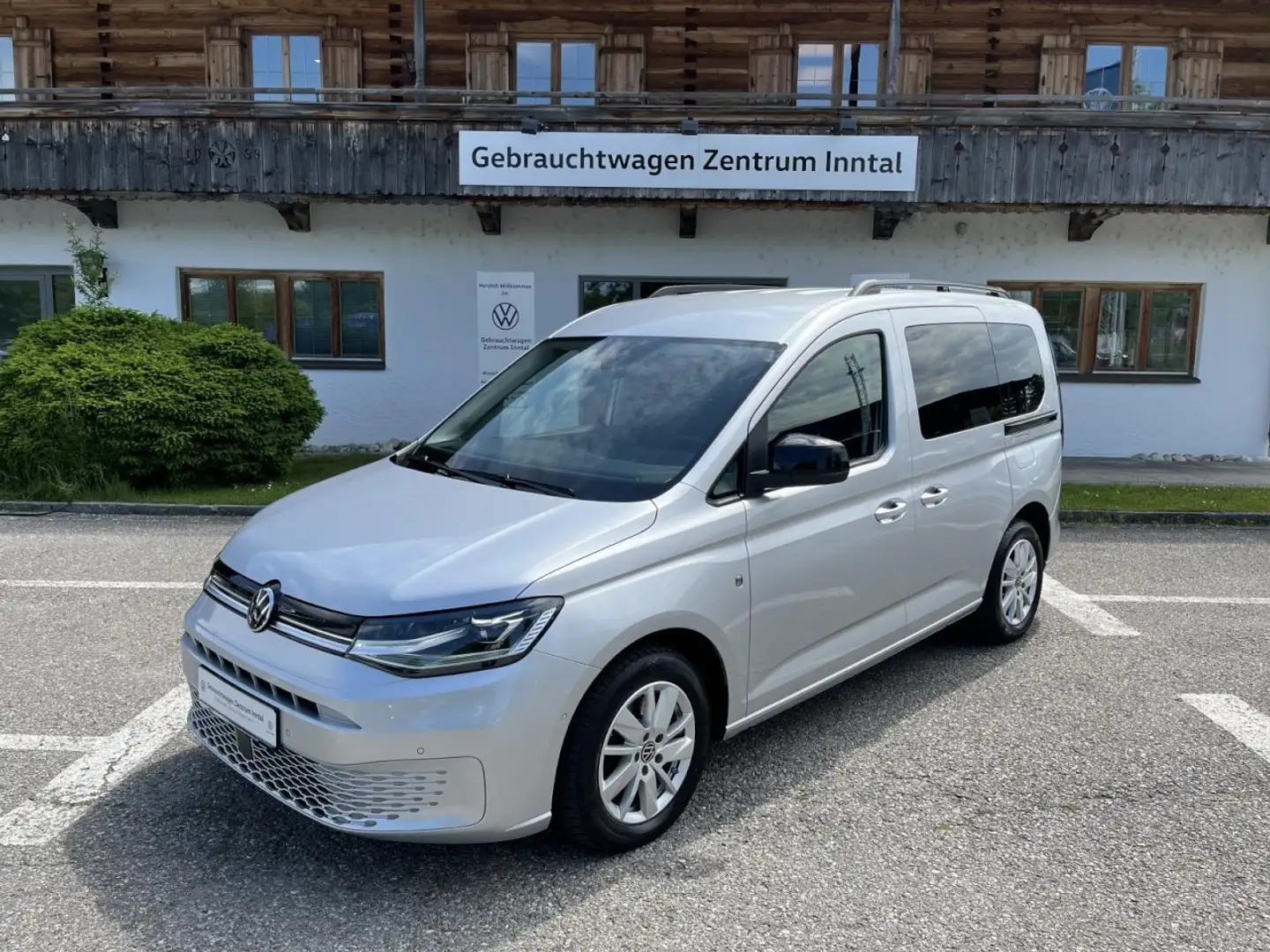 Volkswagen Caddy Life 2,0 TDI DSG(LED+Navi+AHK) Klima Navi Silber - 2