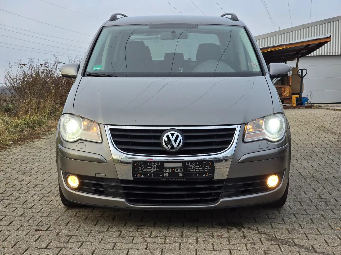Volkswagen Touran Trendline Gris - 2