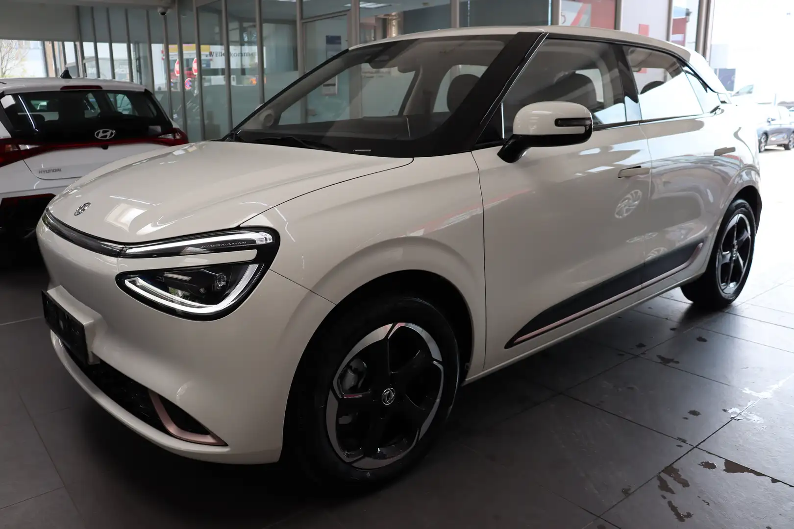 Dongfeng Box Nammi Box E2 42,3 kWh 5Jahre Gar SOFORT Weiß - 1