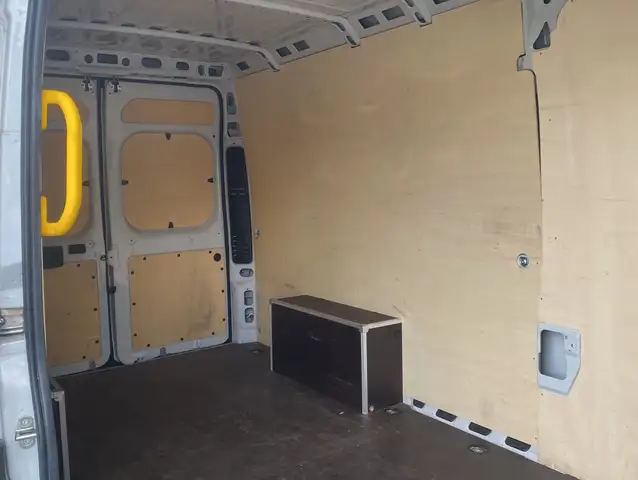 Fiat Ducato view 10