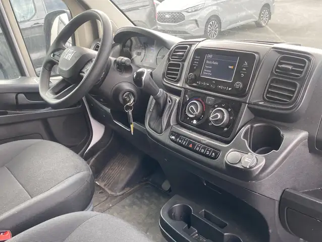 Fiat Ducato view 17