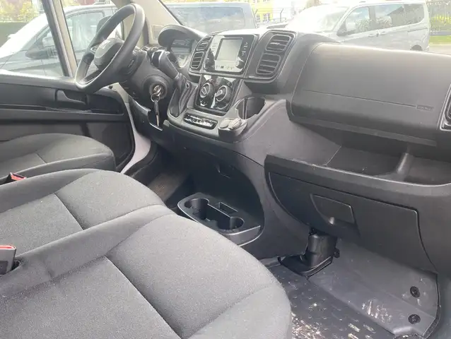 Fiat Ducato view 16