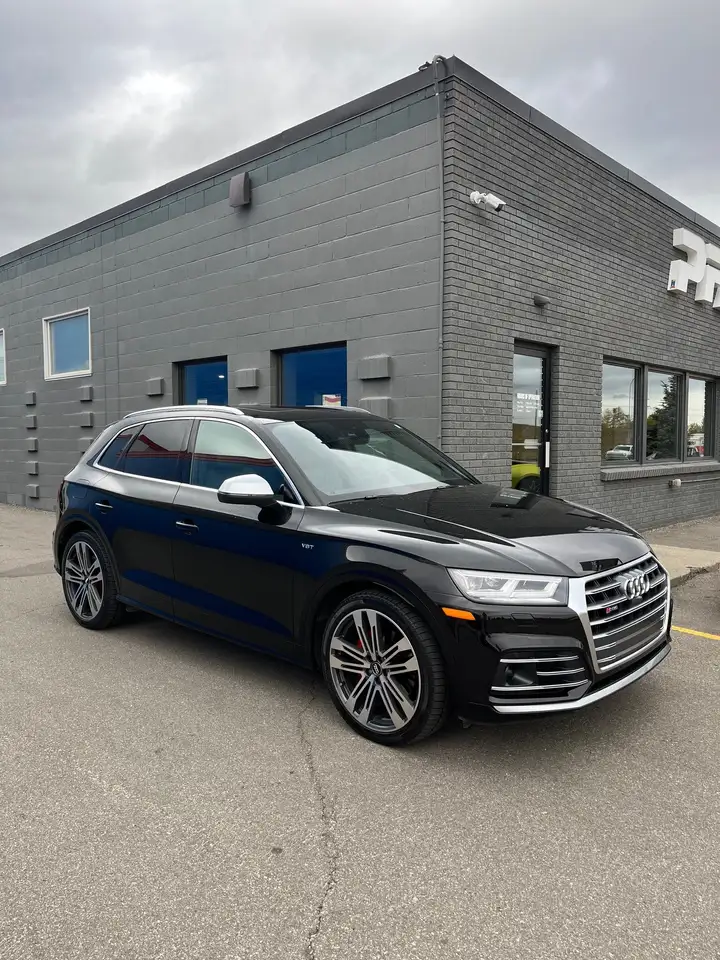 Audi SQ5 снимка Audi SQ5