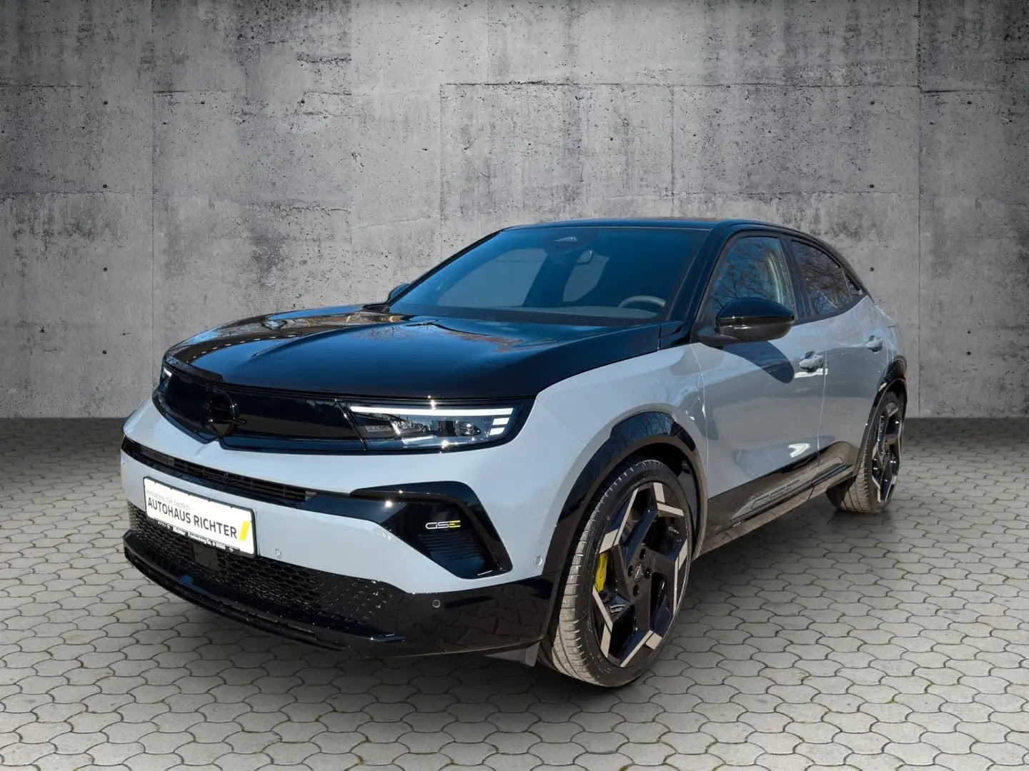 Opel Mokka-E Mokka GSE MATRIX-LED, NAVI, 20" ALU, ALCANTARA Gris - 1