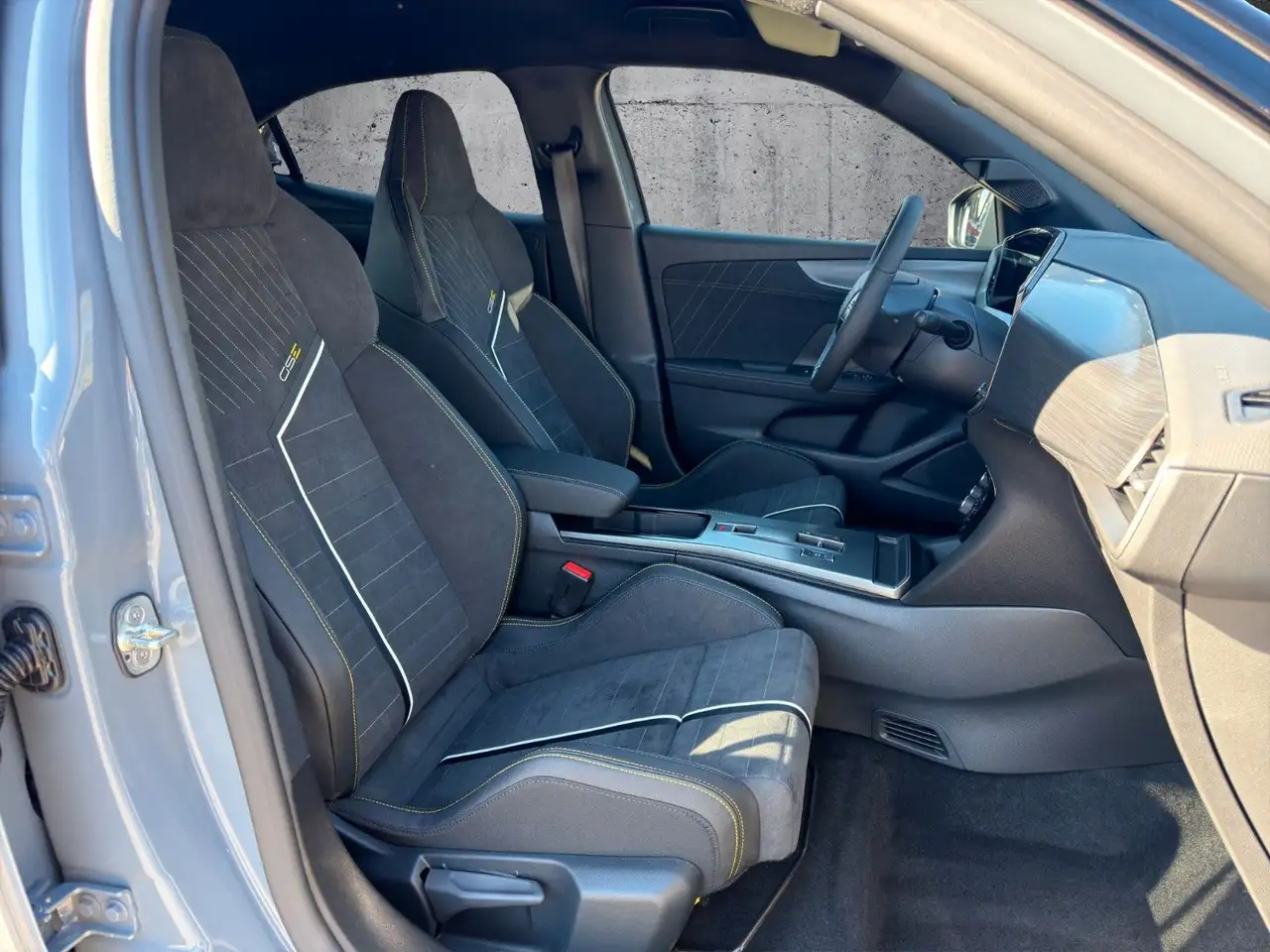 Opel Mokka-E Mokka GSE MATRIX-LED, NAVI, 20" ALU, ALCANTARA 15