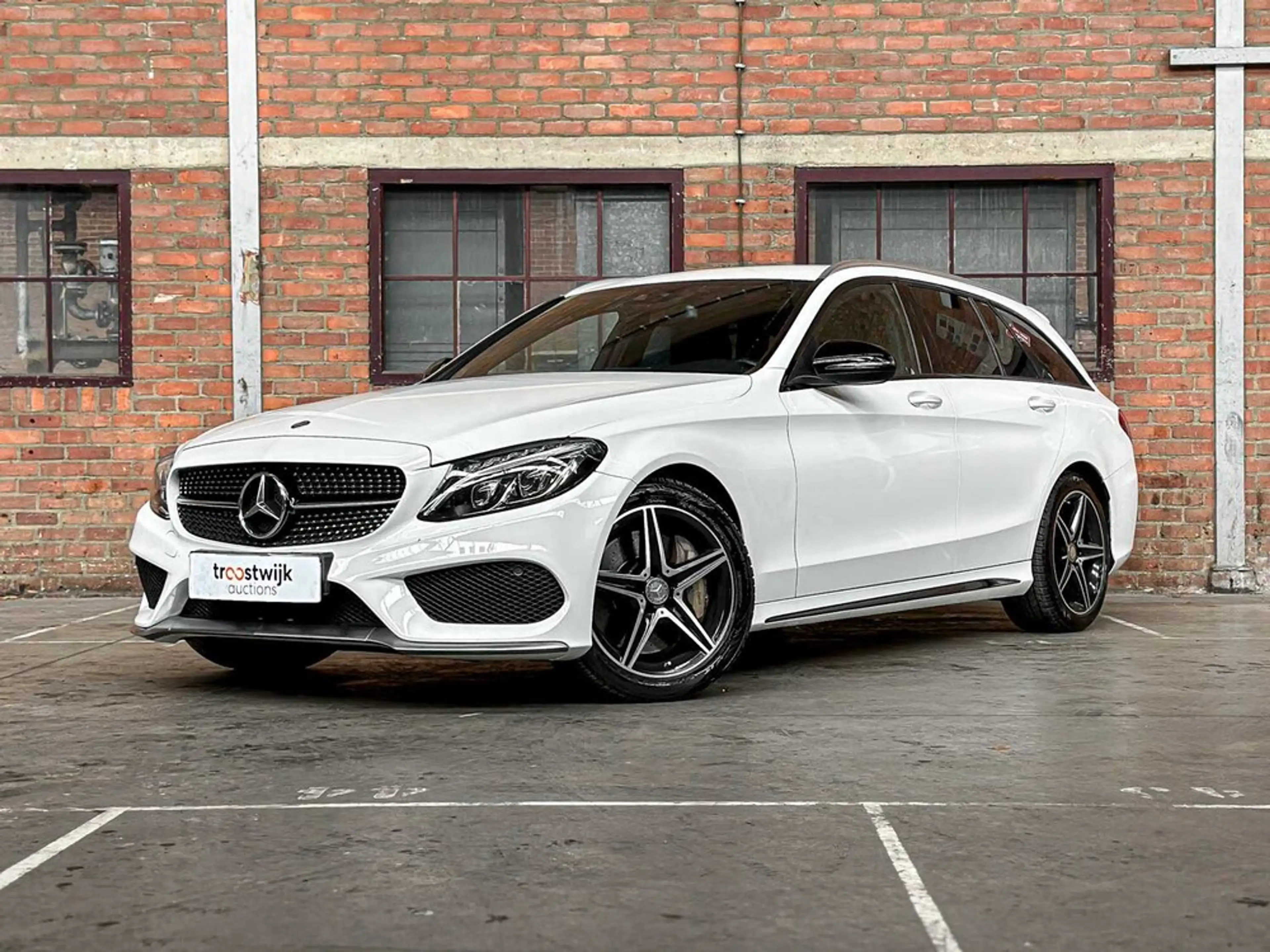 Mercedes-Benz C 450 AMG