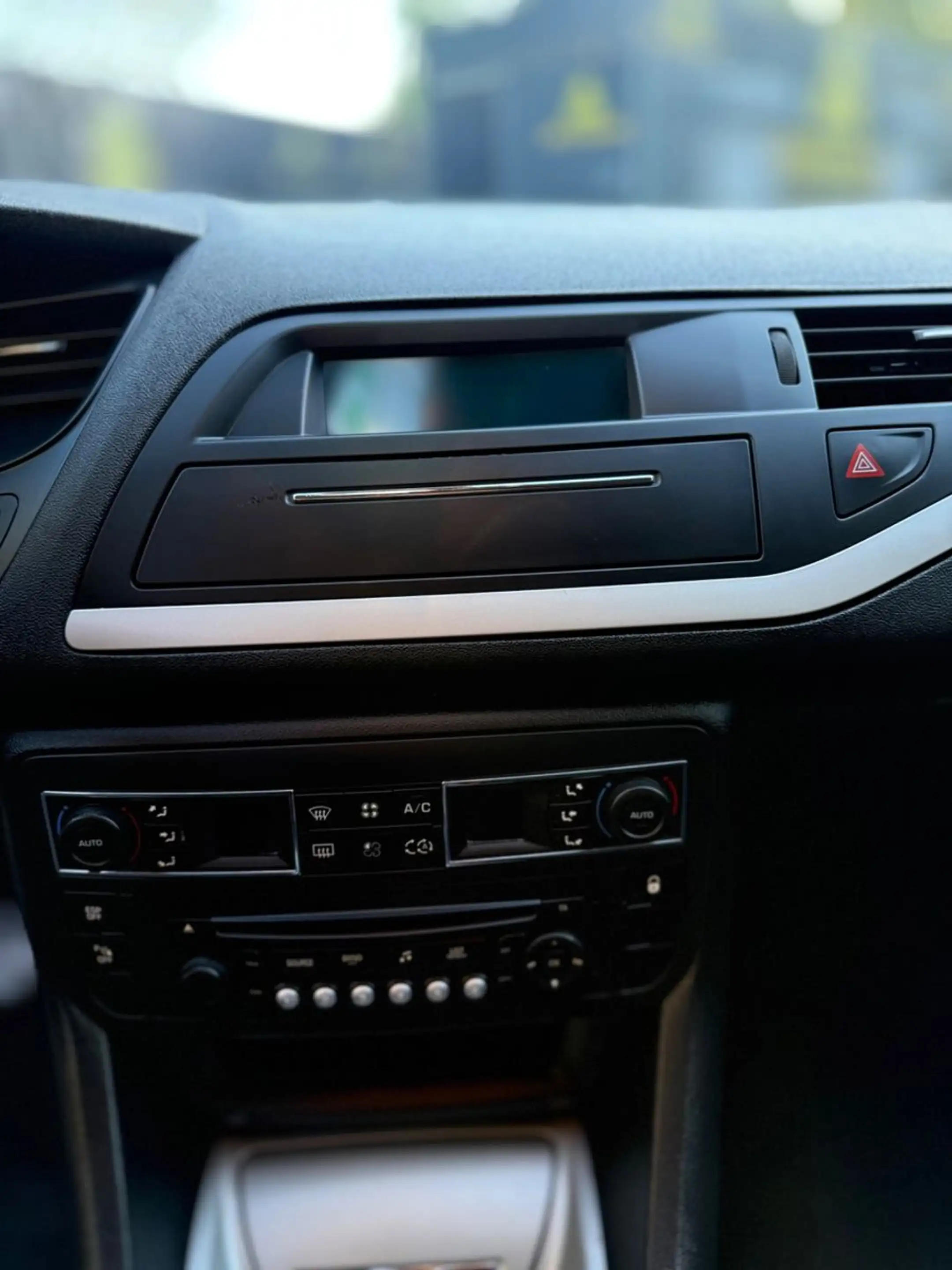 Citroen C5 Lim. Tendance 1.6*AHK*TÜV*KLIMA*AUTOMATIK*PDC — photo 14
