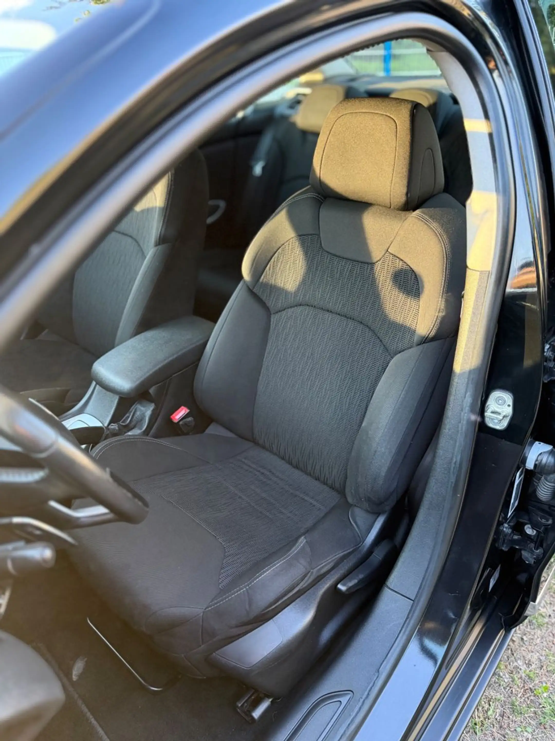 Citroen C5 Lim. Tendance 1.6*AHK*TÜV*KLIMA*AUTOMATIK*PDC — photo 11