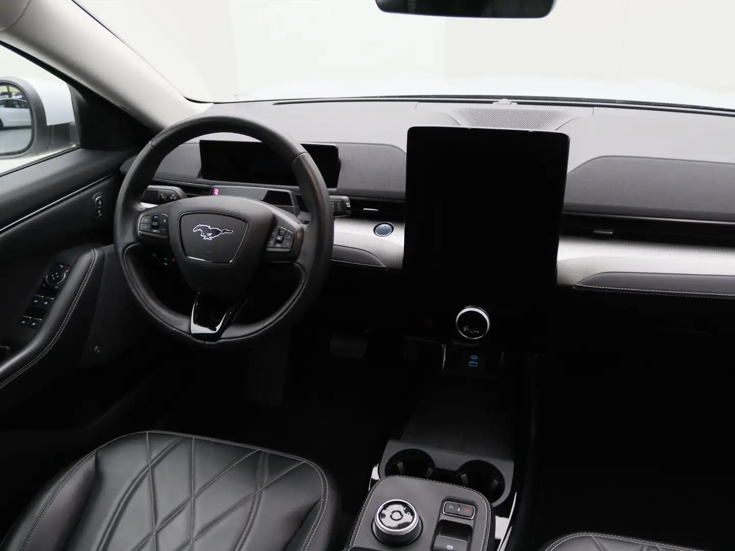 Ford Mustang Mach-E 75kWh 269pk RWD 94% SoH [ B&O+CARPLAY+ACC+LEDER+CA Wit - 2