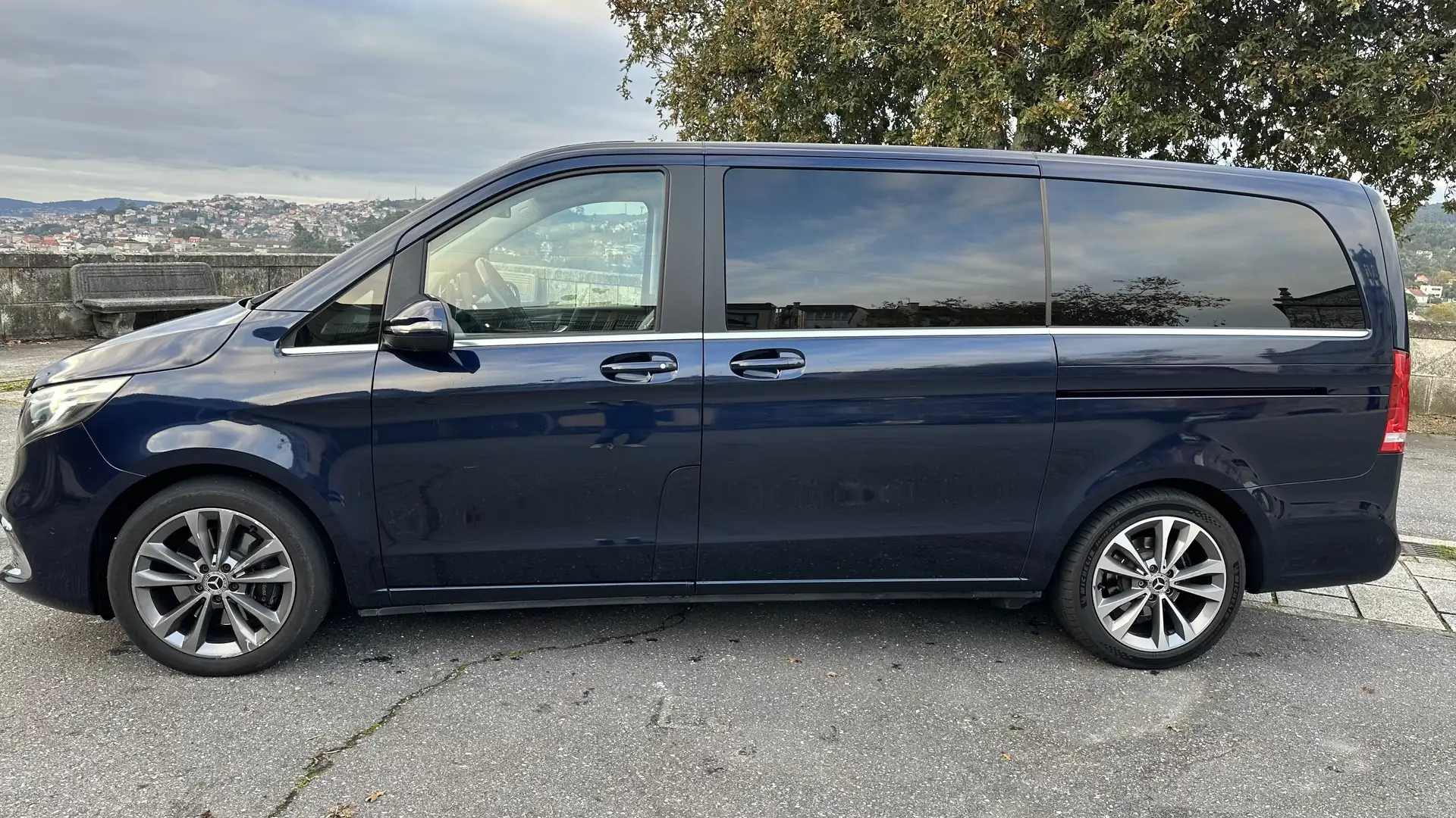 Mercedes-Benz V 300 300d Largo Avantgarde - 2