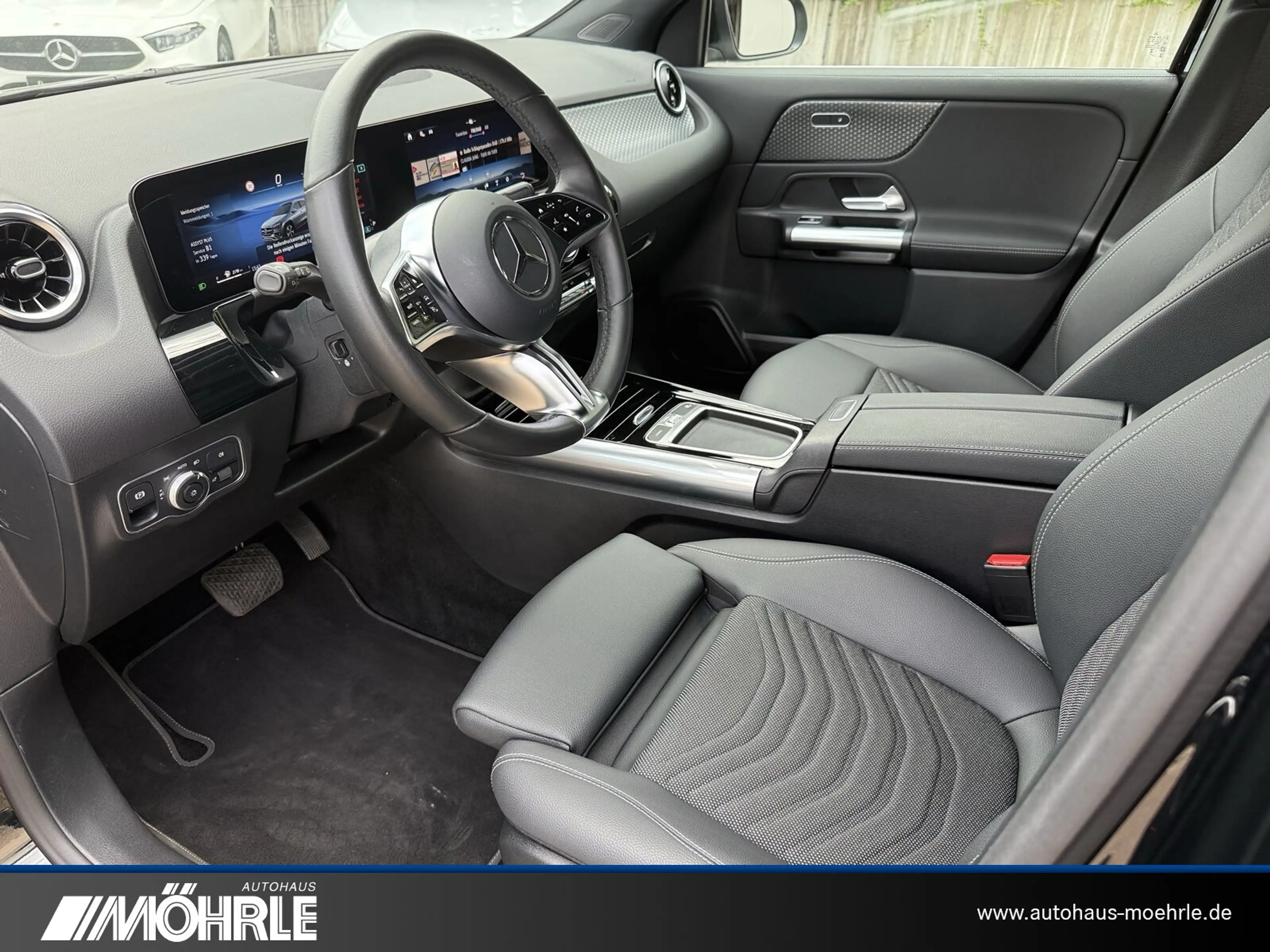 Mercedes-Benz GLA 180 GLA 180 Progressive Line Advanced Kamera LED Klima — photo 6