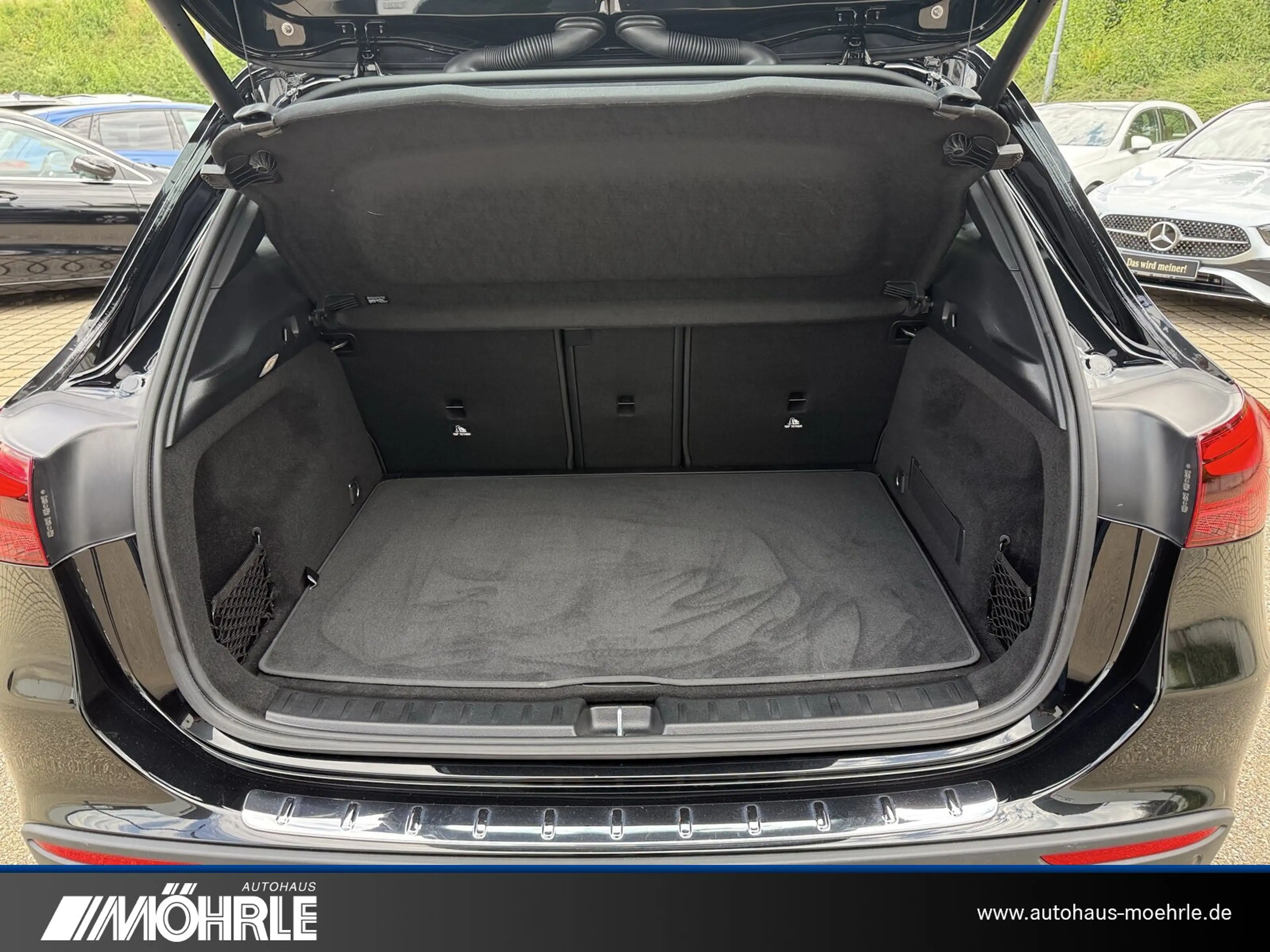 Mercedes-Benz GLA 180 GLA 180 Progressive Line Advanced Kamera LED Klima — photo 13
