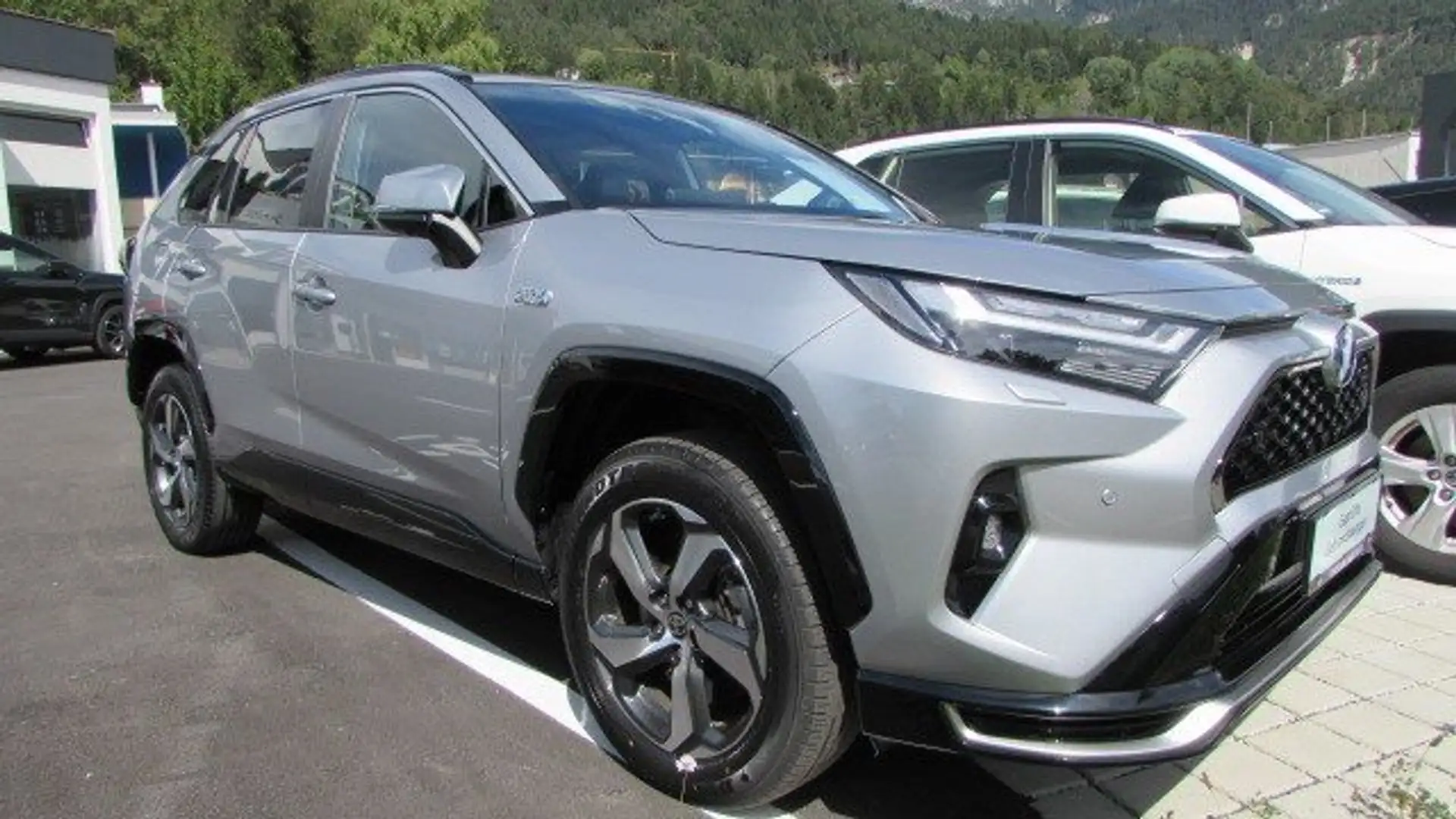 Toyota RAV 4 2,5 Plug-in-Hybrid 4x4 Active Silber - 2