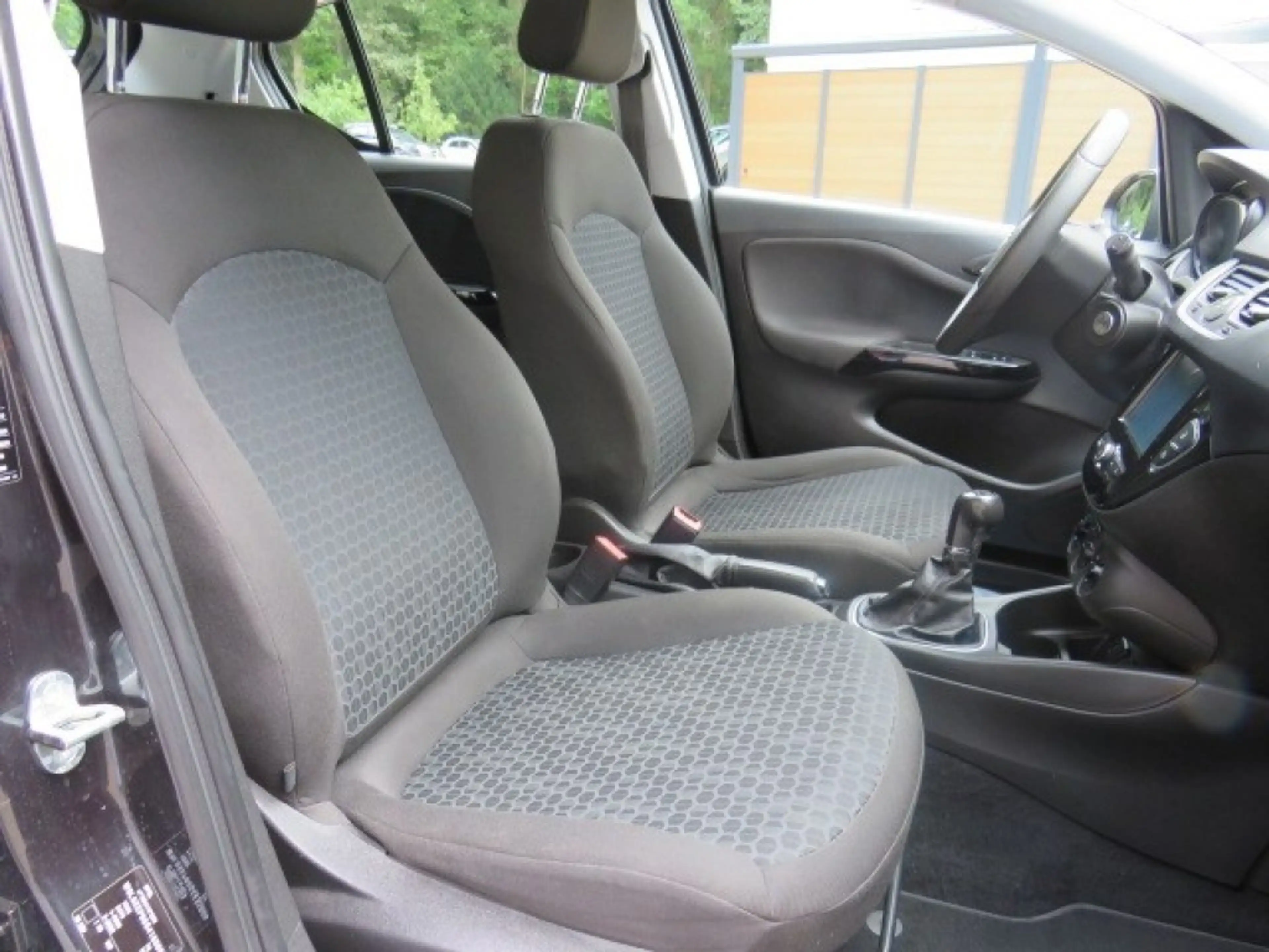 Opel Corsa-e 1.4 BUSINESS+ — photo 13