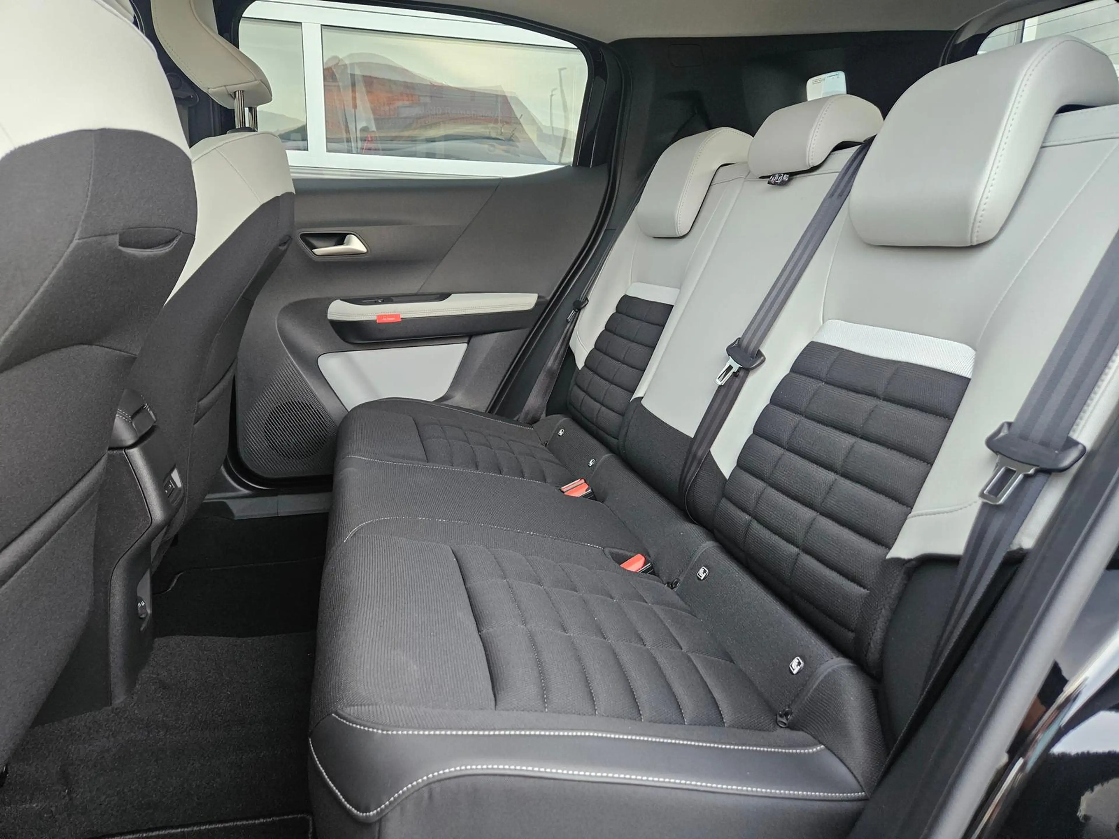 Citroen C3 Aircross MAX Hybrid 145 *Winter-Paket*Kamera*NAVI*GJR — photo 15