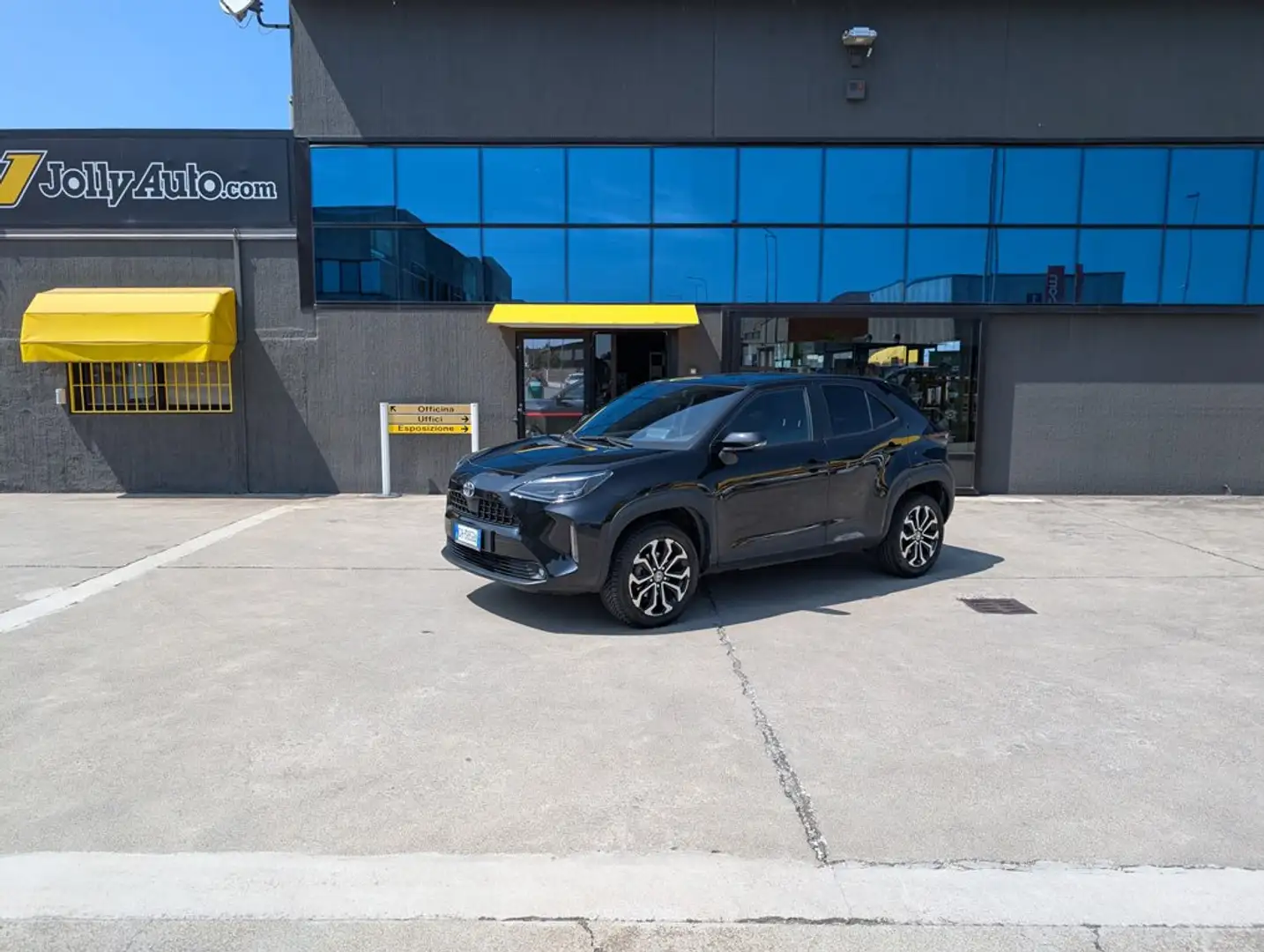 Toyota Yaris Yaris Cross 1.5h Trend fwd 116cv e-cvt Nero - 1