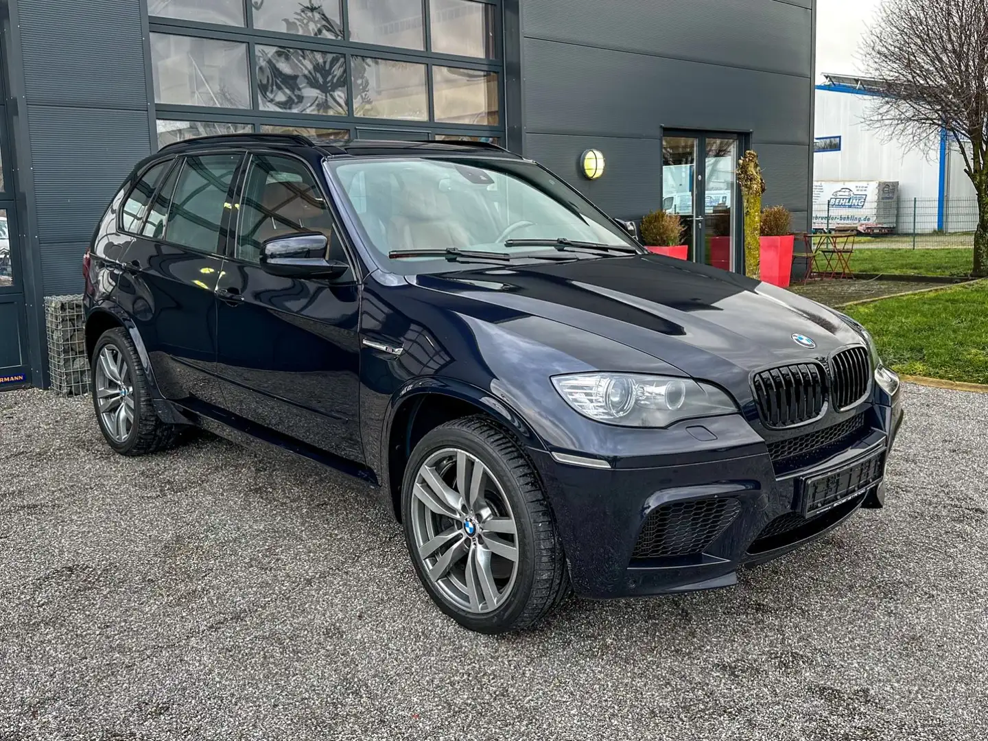 BMW X5 M Leder Zimt Panorama AHK Schwarz - 2