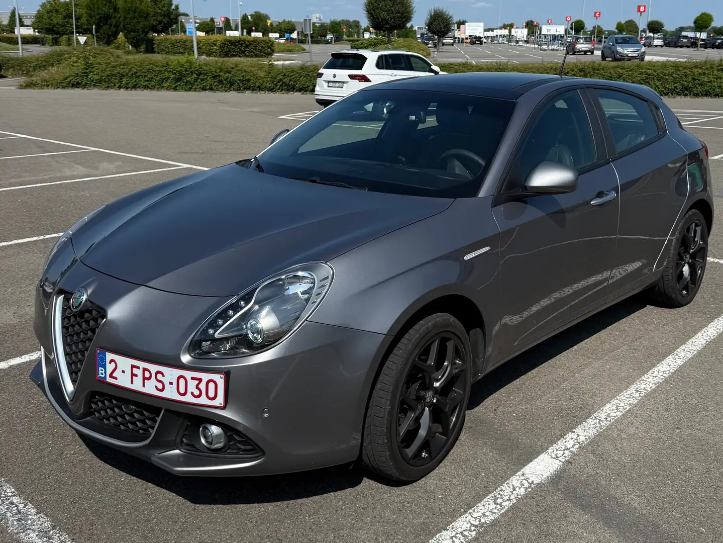 Alfa Romeo Giulietta Giulietta Série 3 1.4 TJet 120 ch S Grijs - 1