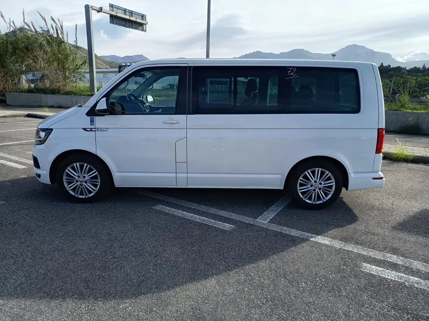 Volkswagen T6 Multivan Multivan T6 2016 2.0 tdi Generation Six 150cv dsg - 2