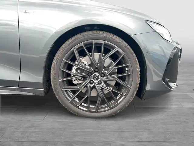 Audi A6 view 7