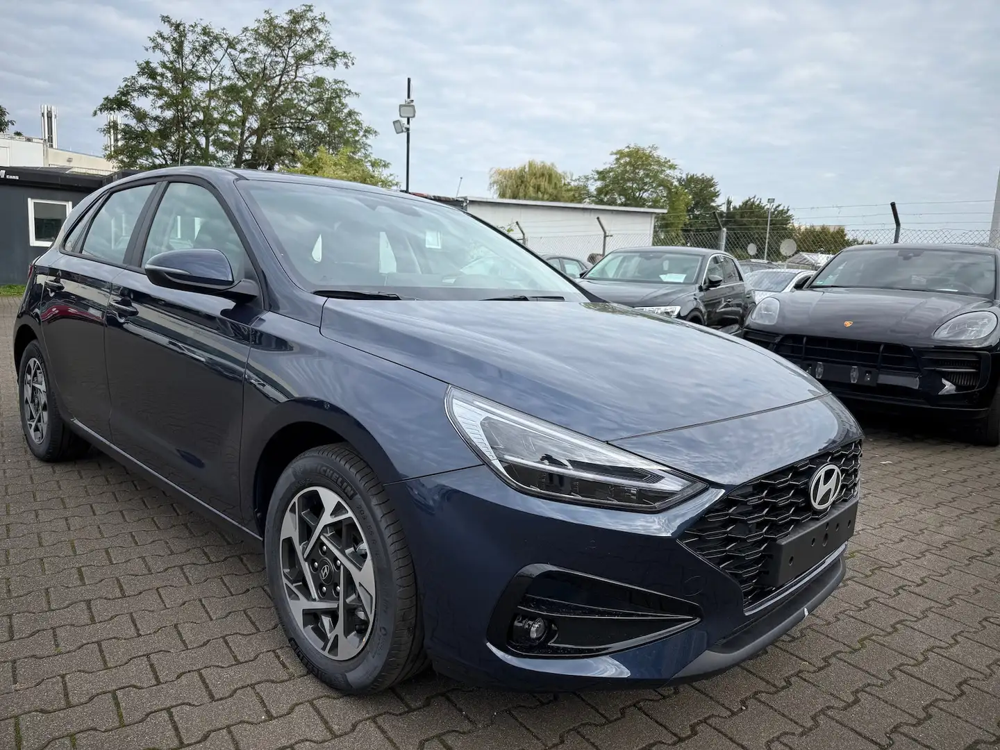 Hyundai i30 1.5 DPI GoPlus Style/Navi/Kamera Bleu - 2
