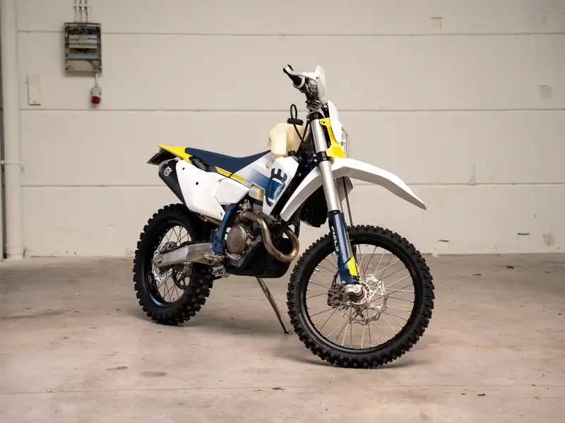 Husqvarna FE 250 - foto 2