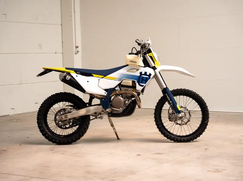 Husqvarna FE 250 - foto 3