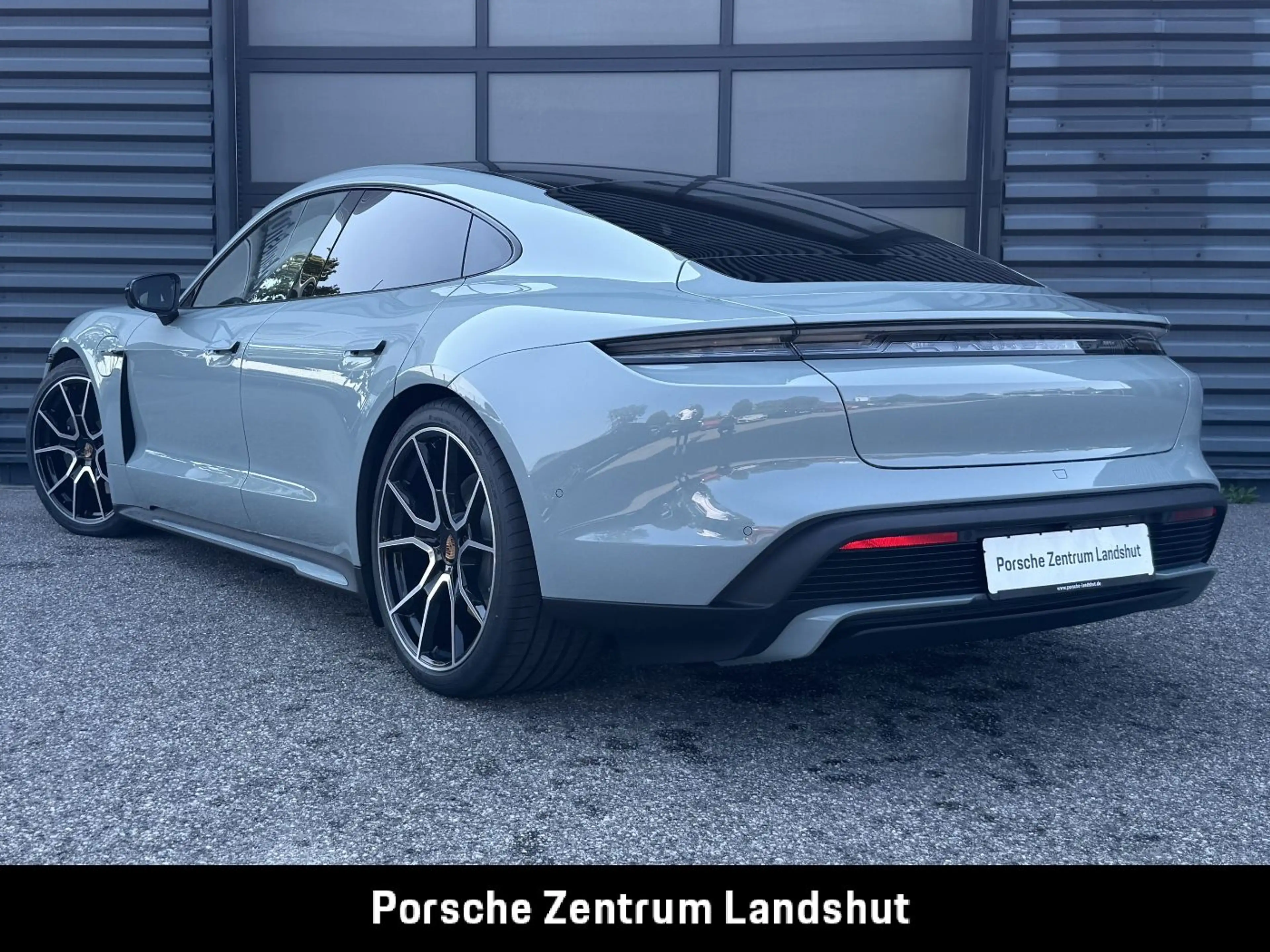 Porsche Taycan 4 Black Edition | InnoDrive | Head-Up | — photo 4