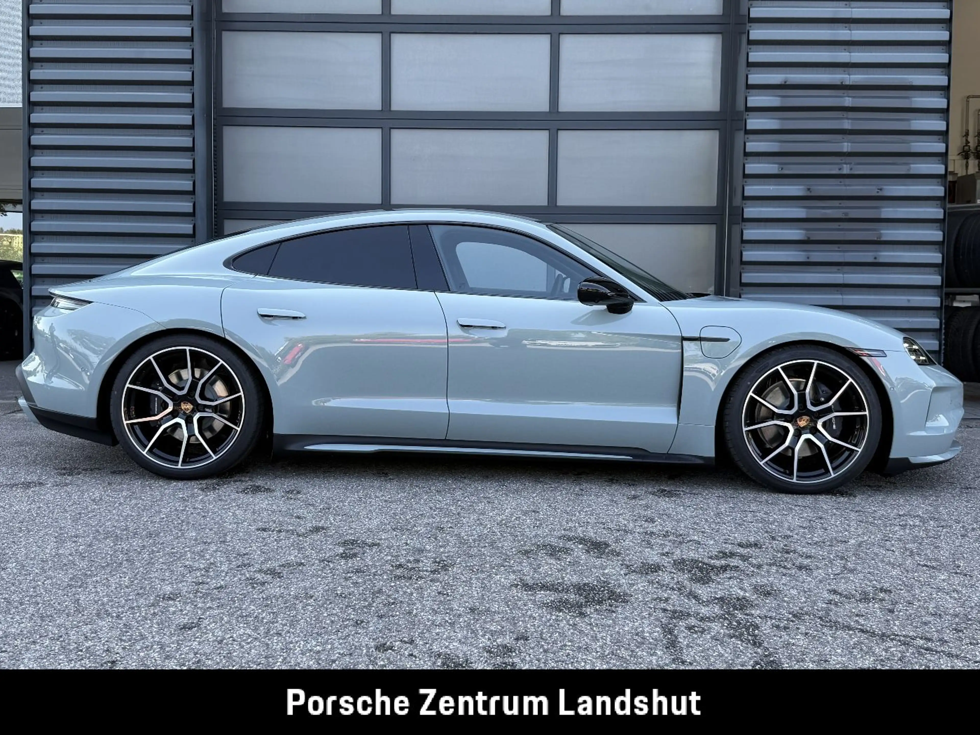 Porsche Taycan 4 Black Edition | InnoDrive | Head-Up | — photo 7